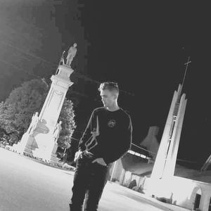 Meet your Posher, Christian